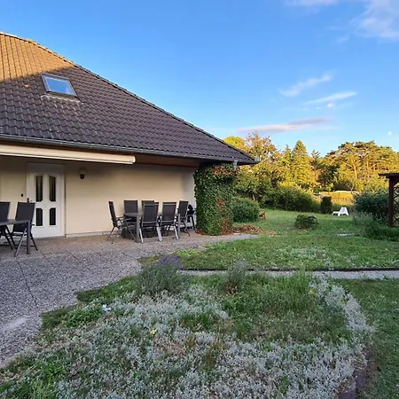 Bernsteinbad-koserow-haus-fuenf-elemente-ferienwohnung-wasser *